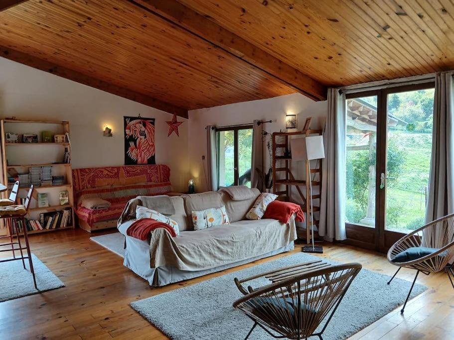 Bright Loft With Mountain And Nature View Sougraigne ภายนอก รูปภาพ