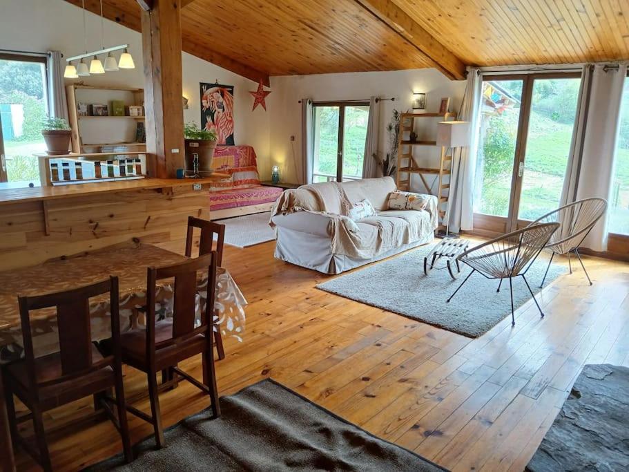 Bright Loft With Mountain And Nature View Sougraigne ภายนอก รูปภาพ