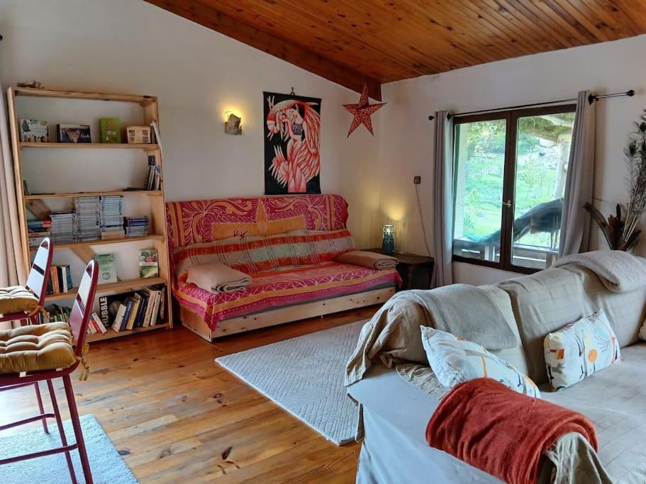 Bright Loft With Mountain And Nature View Sougraigne ภายนอก รูปภาพ